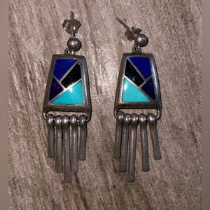 Vintage Sterling Silver Navajo Indian Teme dangling earrings